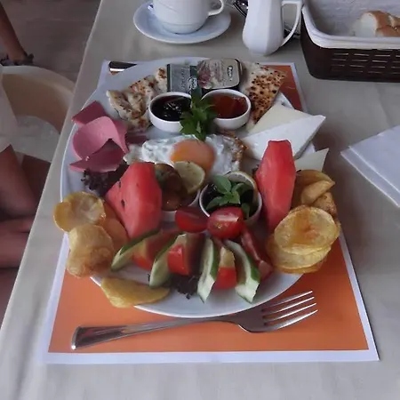 Apart Otel Maren 3*
